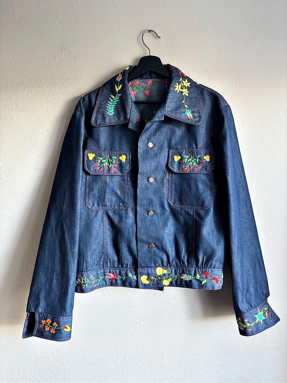 Artisa Handmade Floral Embroidered Denim Jacket Size XL